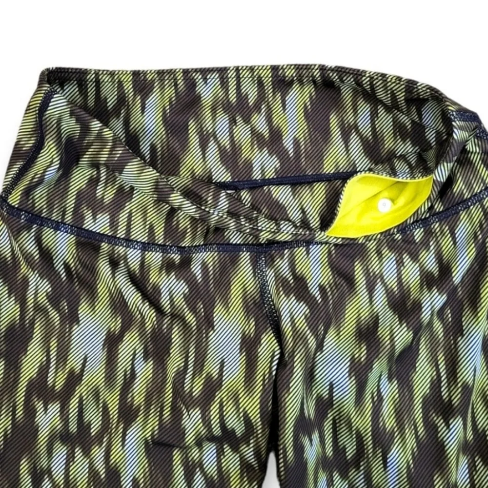 lululemon athletica excellent size